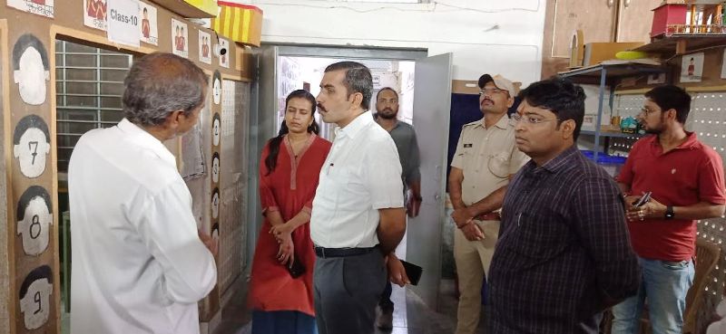 जिला कार्यकारी अधिकारी द्वारा मतदाता जागरूकता अभियान का किया अवलोकन।