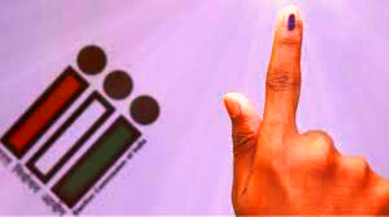 विधानसभा आम चुनाव 2023 डाक मतपत्र से कार्मिको ने किया मताधिकार का उपयोग।